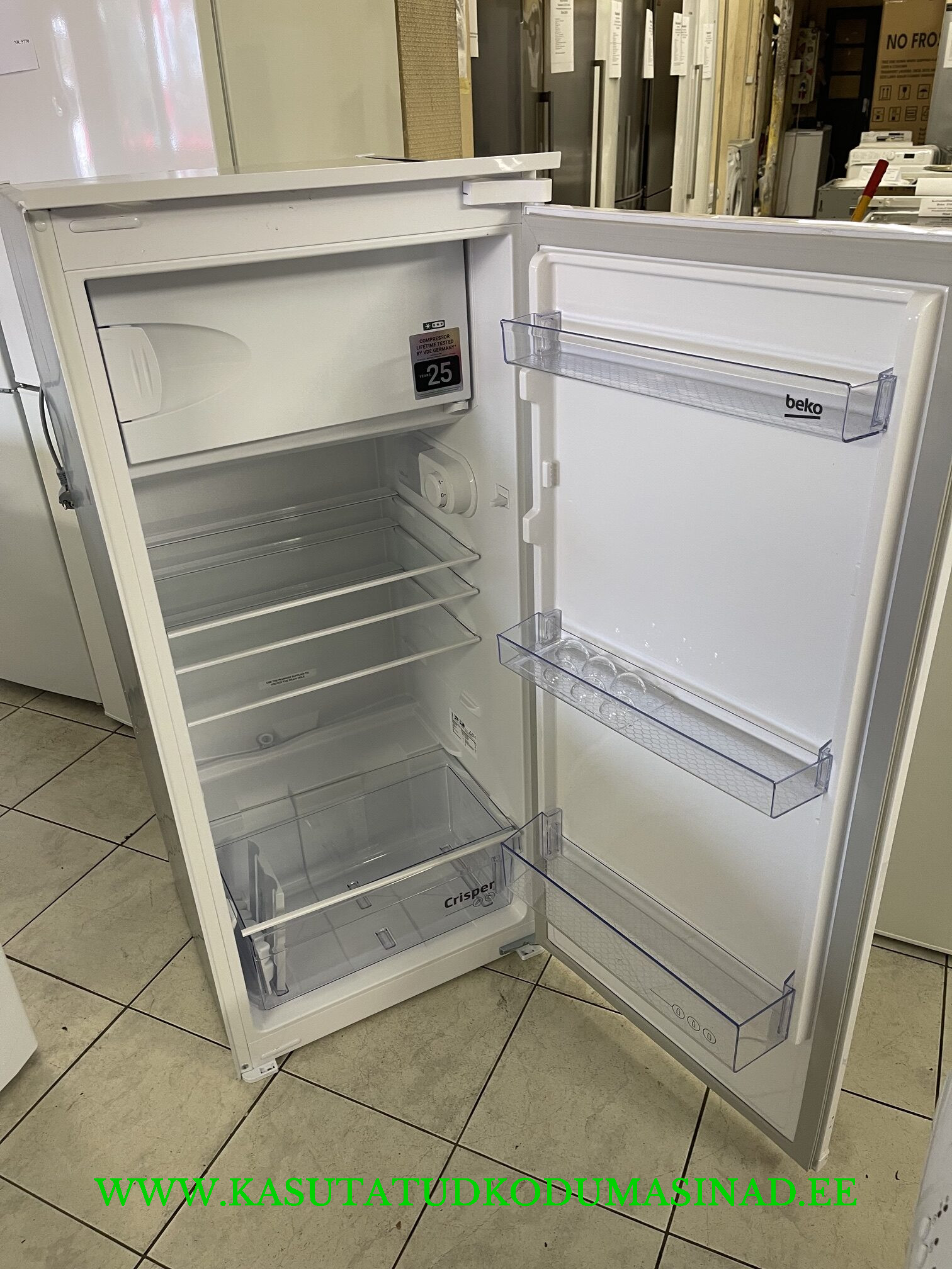2 kuud kasutatud Beko BSSA210K4SN integreeritav kombikülmik - mõõdud 54x54,5x121,5cm. - mahtuvus 19/155 liitrit — изображение 2