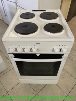 Б/у электрическая плита Zanussi
