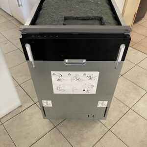 Почти новая встраиваемая посудомоечная машина IKEA