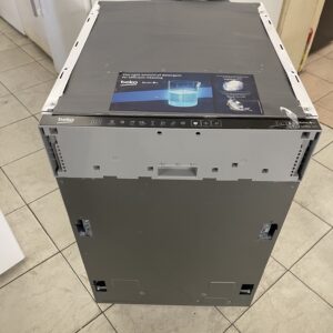 A Beko built-in dishwasher in excellent condition