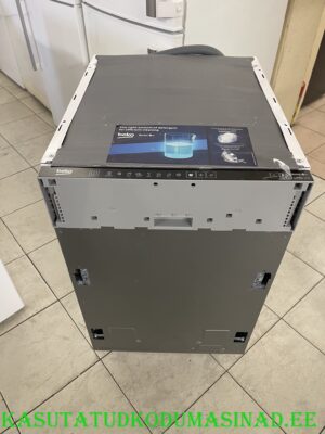Почти новая встраиваемая посудомоечная машина Beko