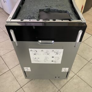 A barely used built-in dishwasher from Ikea