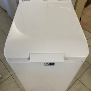 Б/у стиральная машина Electrolux