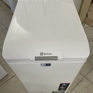 Б/у стиральная машина Electrolux