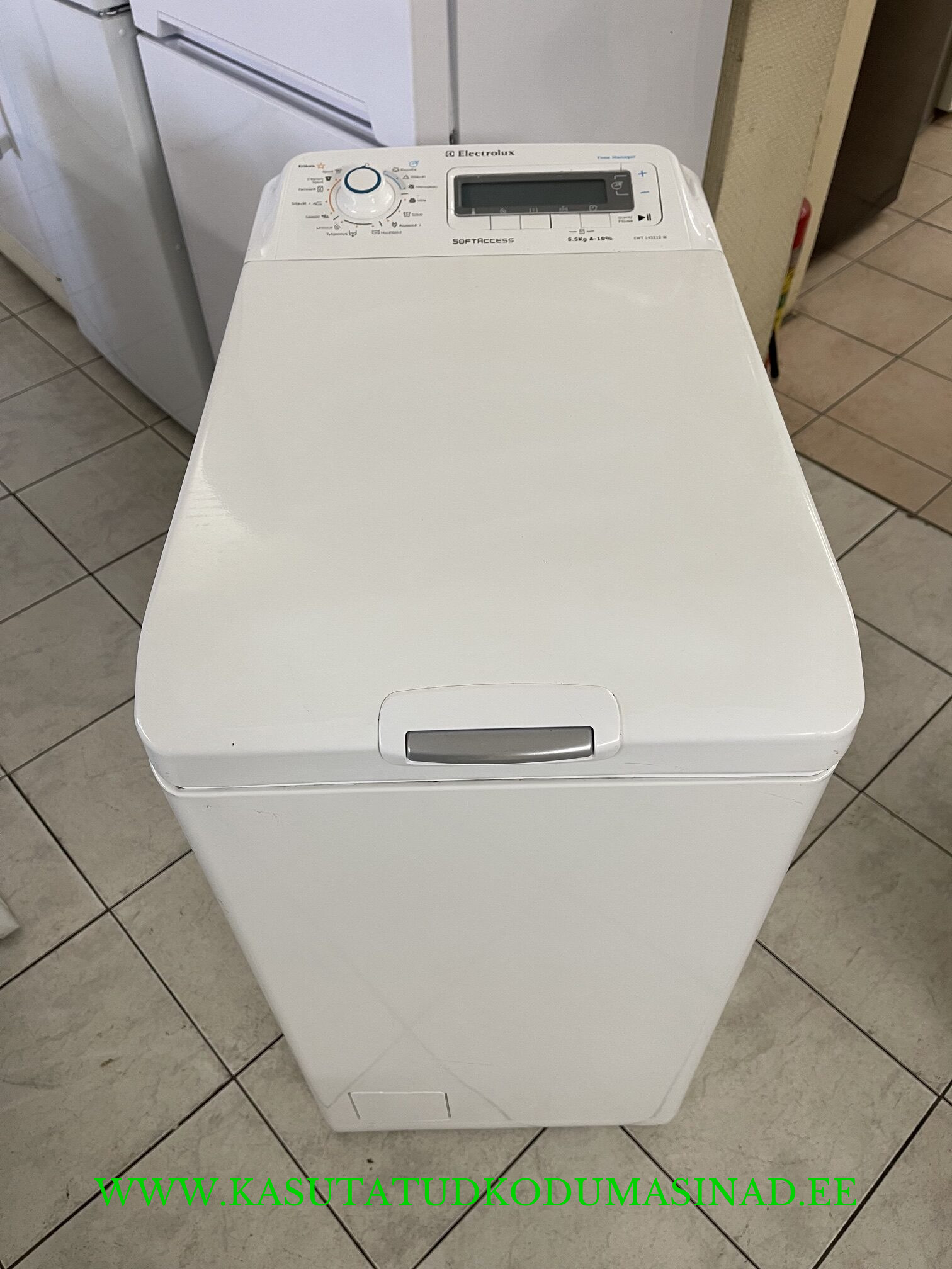 Kasutatud Electrolux EWT145510W pesumasin - 5,5kg - 1400rpm. - laius 40cm. - Inverter mootor