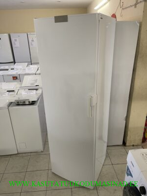 Kasutatud Siemens KS38KV01 jahekülmik – 355 liitrit – Digitaalne – mõõdud 60x65x186cm.