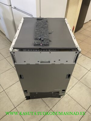 1 kuu kasutatud Beko BDIS38040A integreeritav nõudepesumasin - Inverter - 3 sahtlit - laius 45cm.
