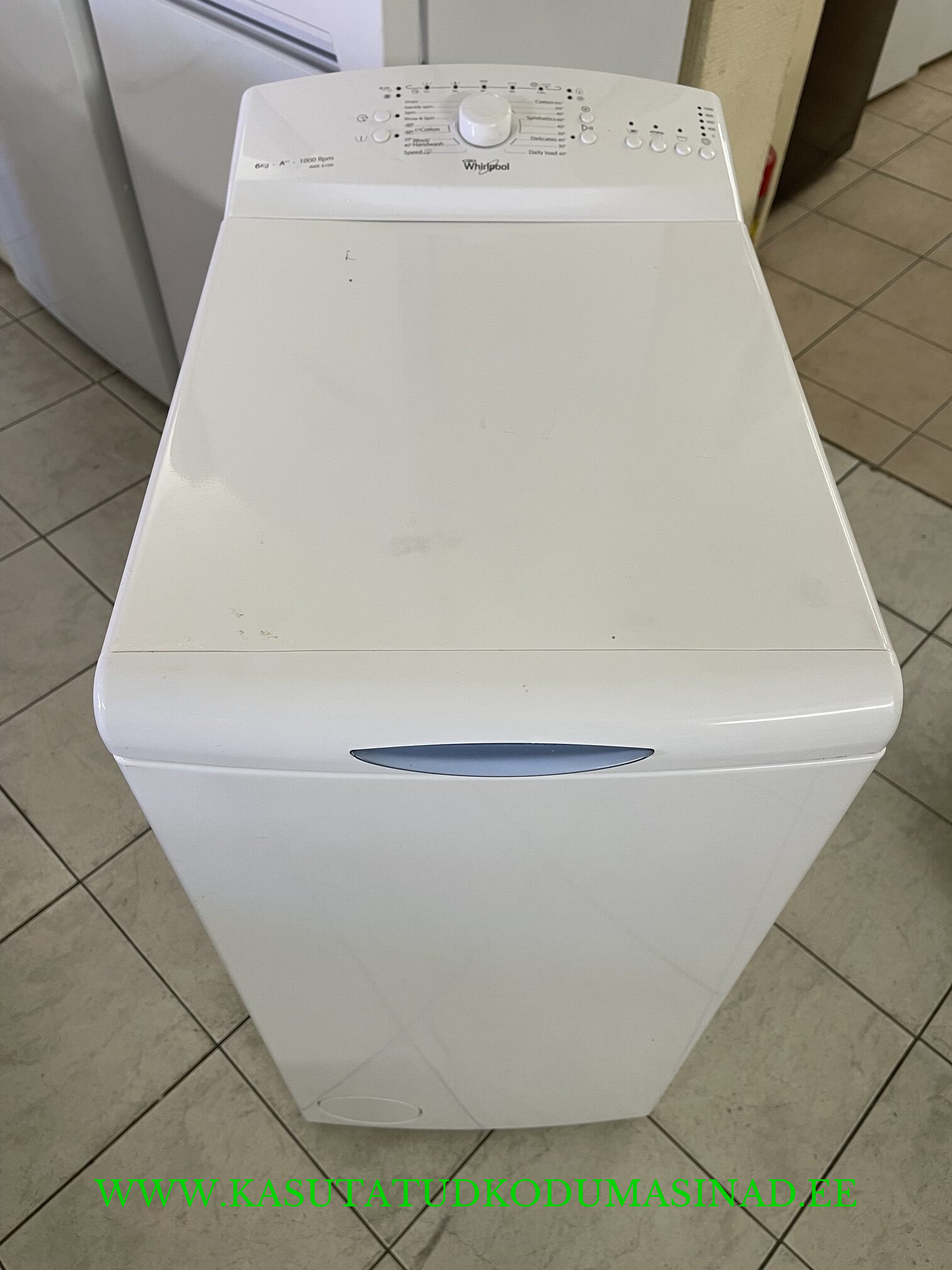 Kasutatud Whirlpool AWE6100 pesumasin – 6kg. – 1000rpm. – Laius 40cm.