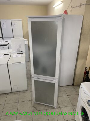 1 kuu kasutatud Beko BCSA285K4SN integreeritav kombikülmik – Inverter – mõõdud 54×54,5×177,5cm. – mahtuvus 193/78 liitrit