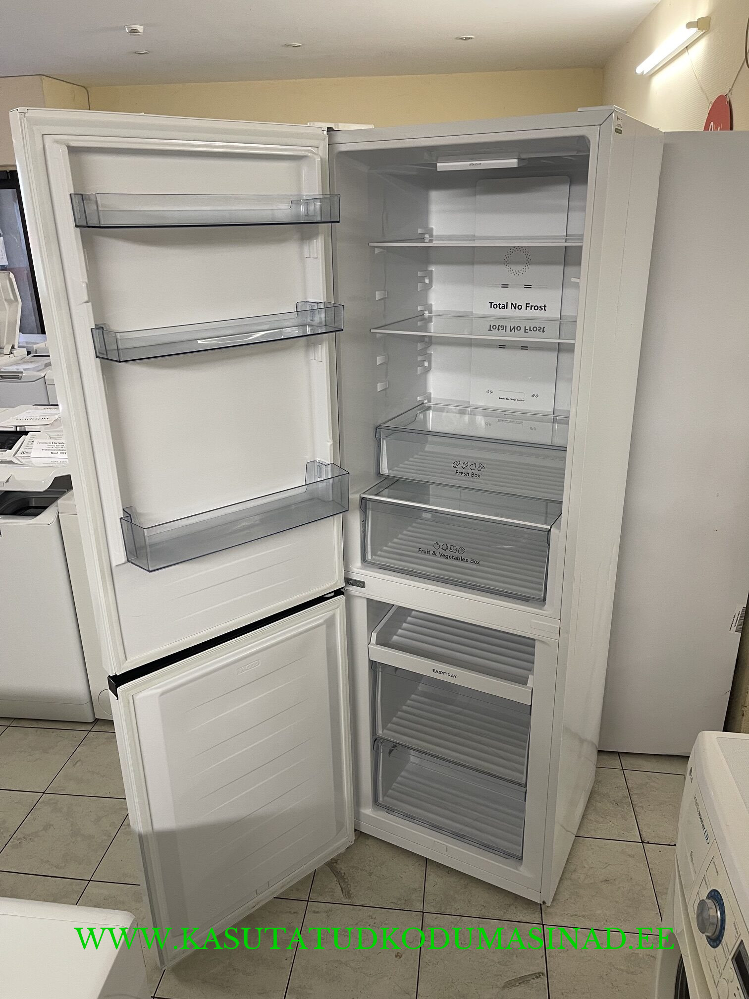 Kasutatud Hisense RB390N4BWE1 külmik – NoFrost – Kõrgus 185cm. – maht 96/204 liitrit - Image 2