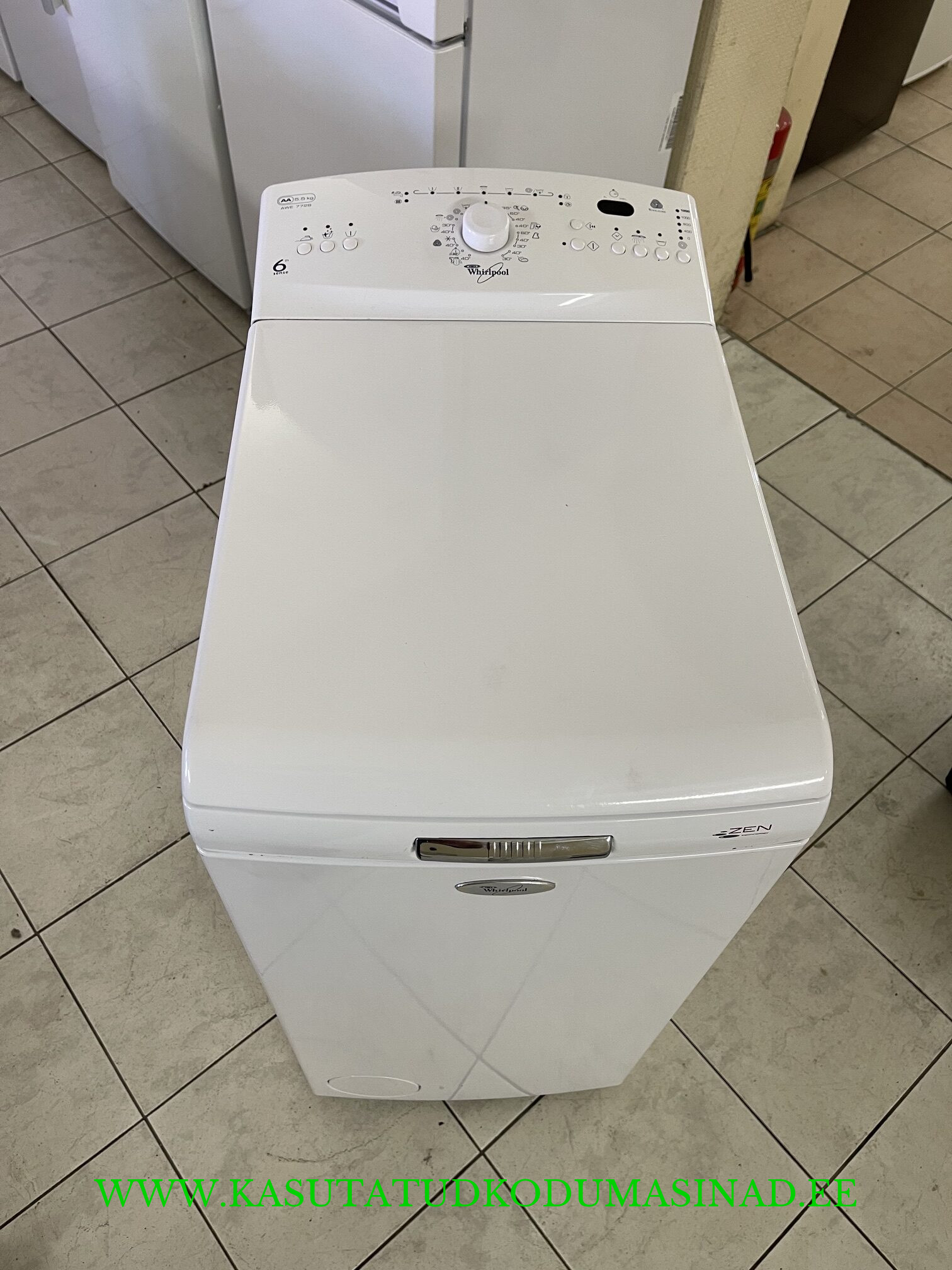 Kasutatud Whirlpool AWE7728 pesumasin – 5,5kg. – 1200rpm. – laius 40cm.