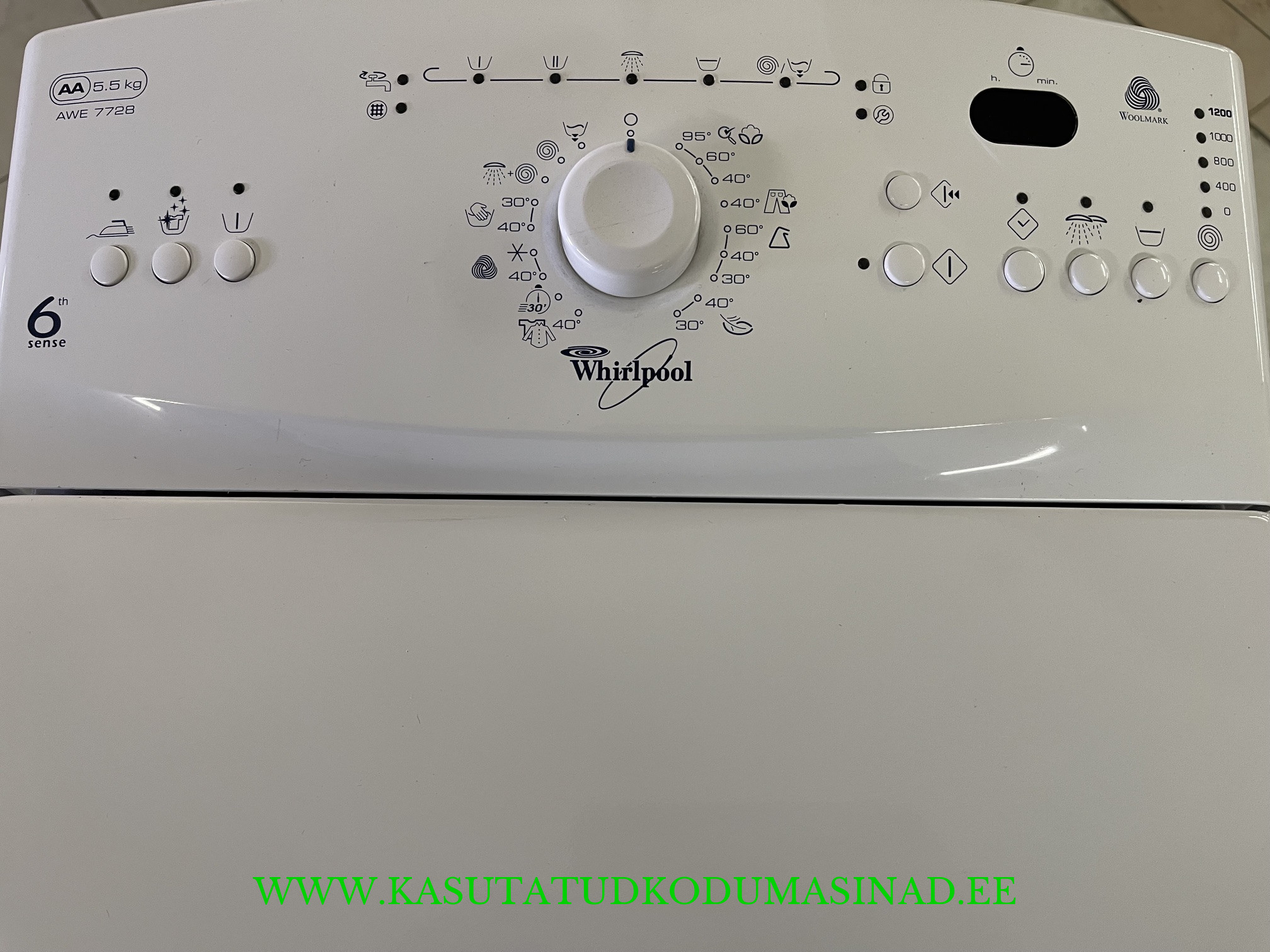 Kasutatud Whirlpool AWE7728 pesumasin – 5,5kg. – 1200rpm. – laius 40cm. - Image 2
