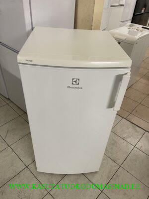 Kasutatud Electrolux ERF1900FOW külmik – mõõdud 55x61x105cm. – mahtuvus 18/166 liitrit
