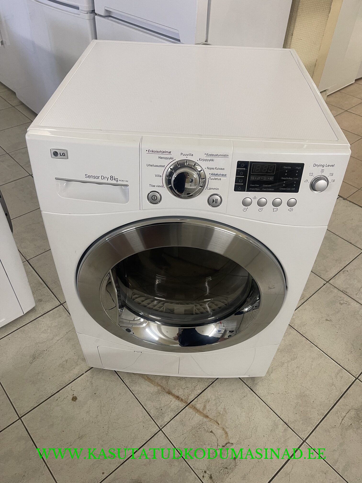 Kasutatud LG RC8011A2 pesukuivati – Kondenseeruv – pesukogus 8 kg. – mõõdud 60x63x85cm.
