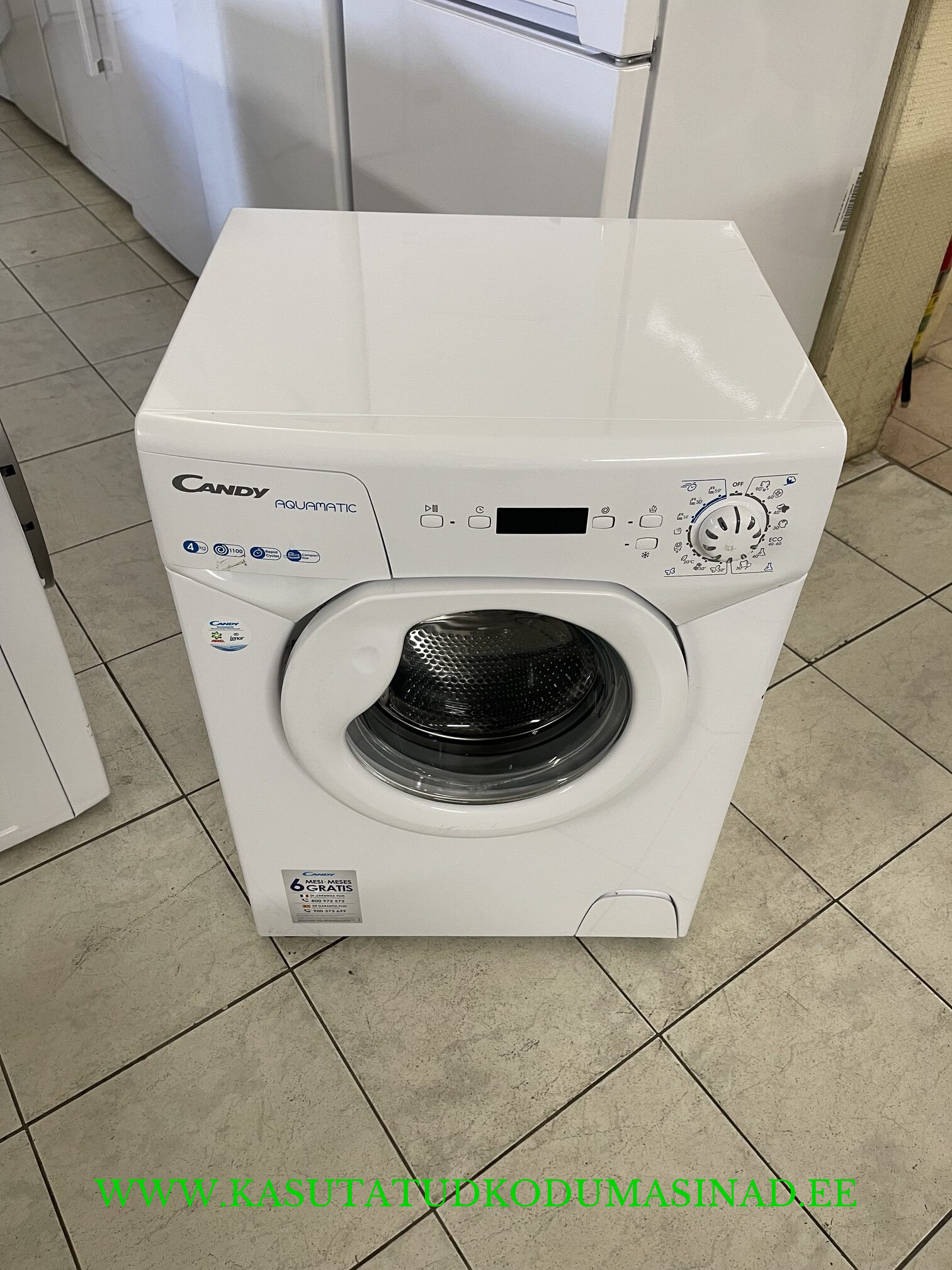 Väike kasutatud Candy Aqua 1142DE pesumasin – 4 kg. – 1100rpm. – laius 51cm.