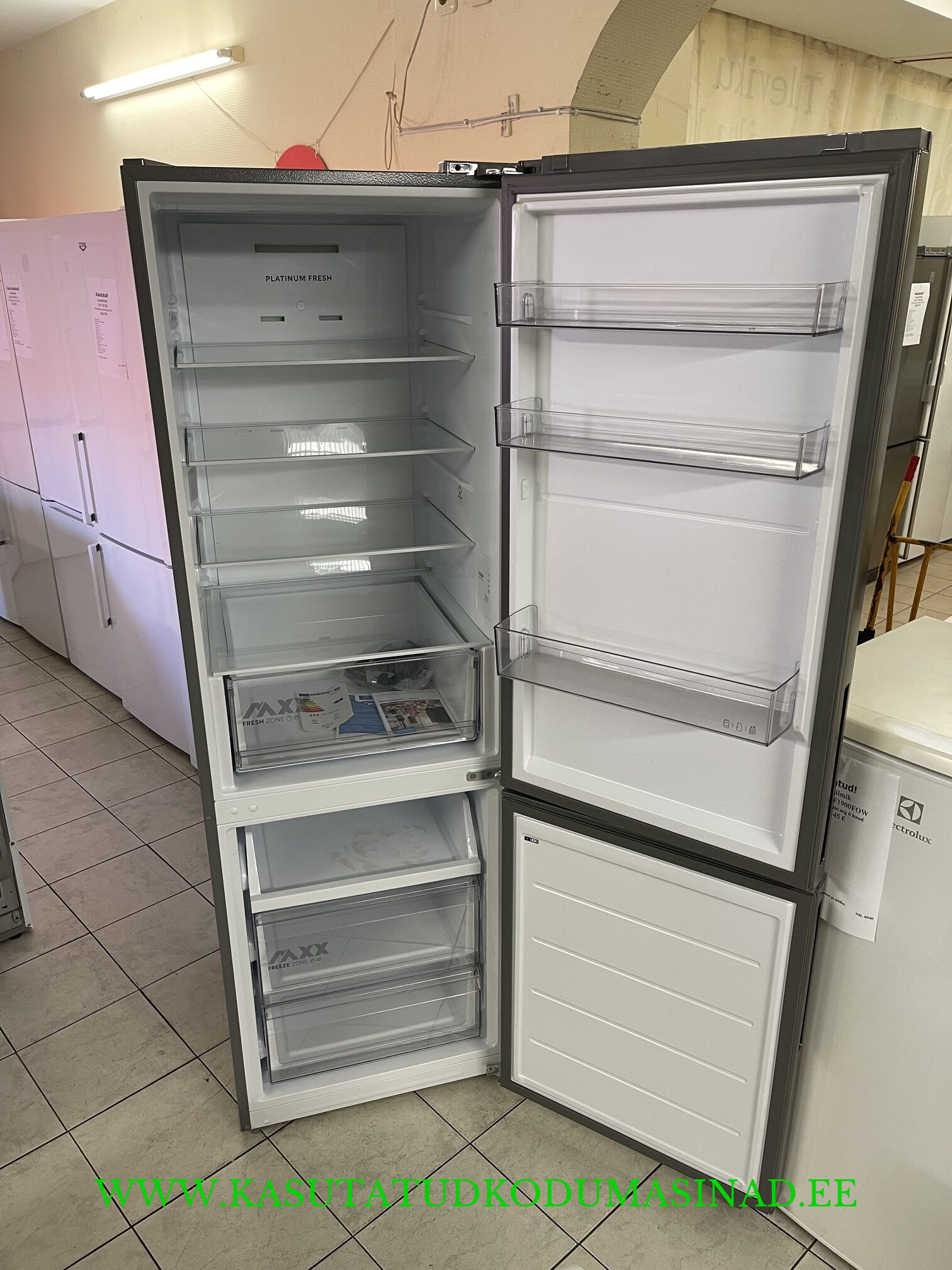 Vähe kasutatud Midea MDRB548MME46 külmik – NoFrost – kõrgus 186cm. – maht 120/261 liirtrit - Image 2