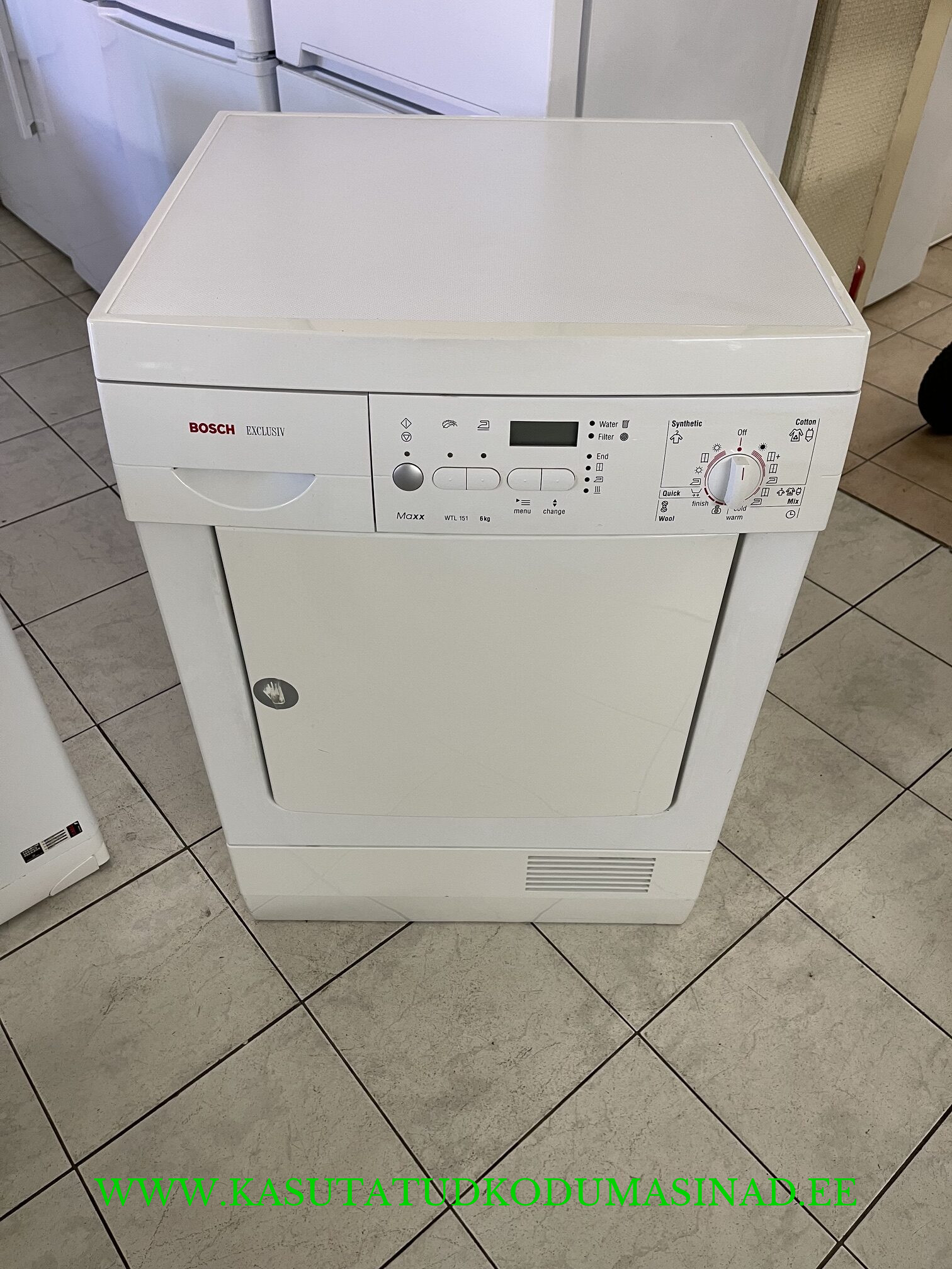 Kasutatud Bosch WTL151 pesukuivati – kondentseeruv – pesukogus 6 kg. – mõõdud 60x58x85cm.