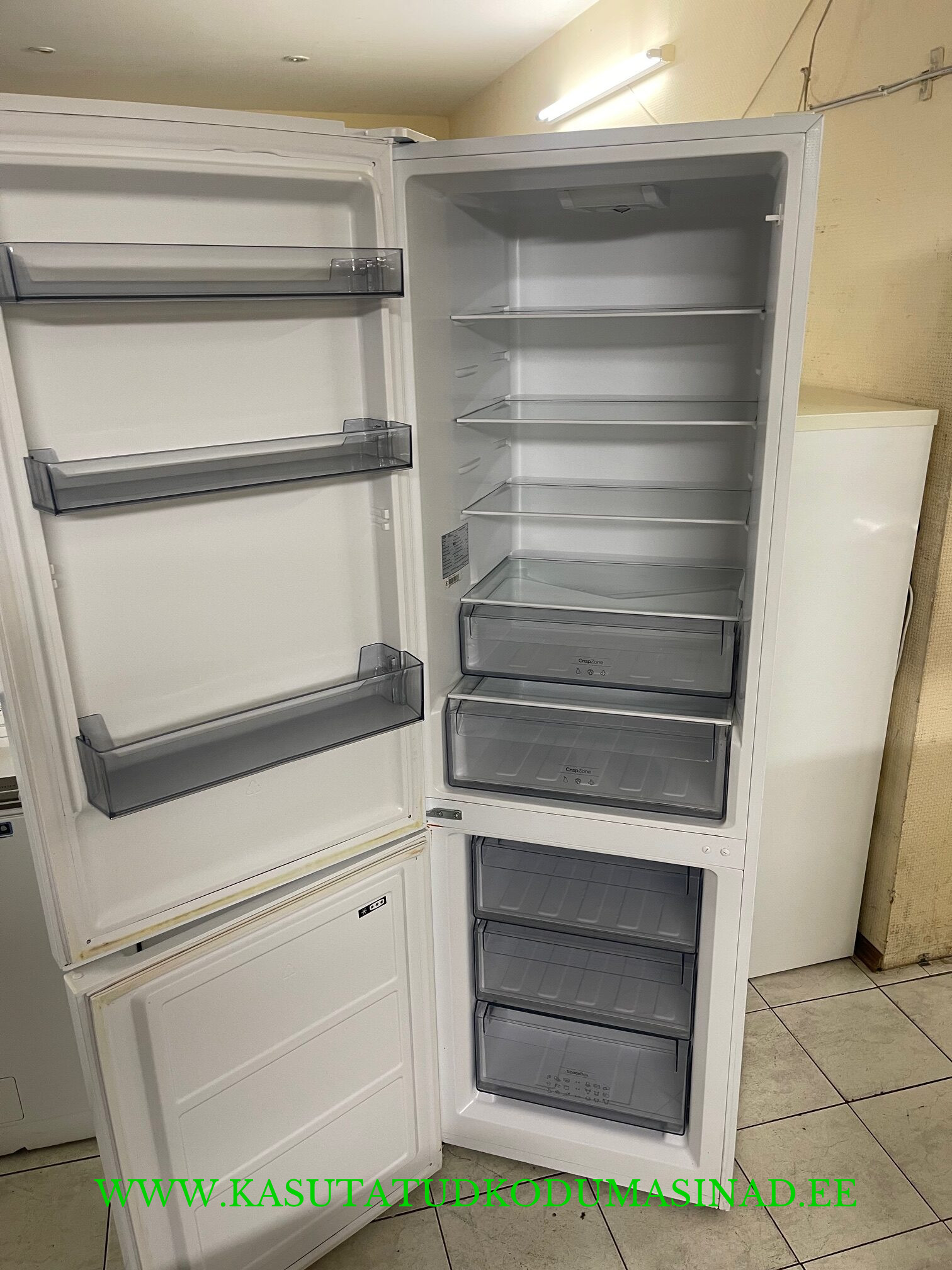Kasutatud UPO RF1601 kombikülmik – mõõdud 60,5x60,5x185,8 – mahtuvus 89/223 liitrit - Image 2