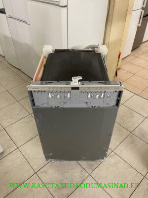Kasutatud Bosch SPV46MX00E integreeritav nõudepesumasin – laius 45 cm. – mahtuvus 10 komplekti